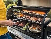 New Smoker Pellet, Charcoal  Grills CLEARANCE ! in BBQs & Outdoor Cooking in Oshawa / Durham Region