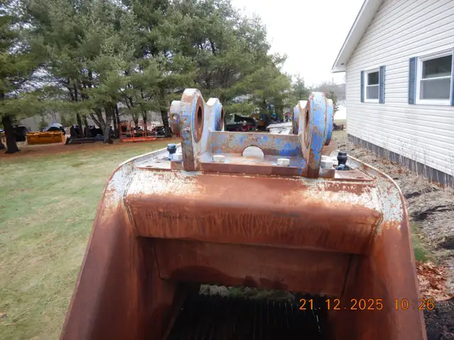 TERMINATOR TX750 75,000 ft-lb  QUARRY-DEMOLITION HAMMER/BREAKER in Heavy Equipment in City of Halifax - Image 29