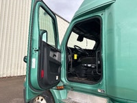 2020 FREIGHTLINER T12664ST;Heavy Duty Trucks - Conventional Truck w/ Sleeper Penske Location 525 MAC... (image 8)