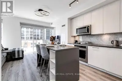 512 - 38 IANNUZZI STREET Toronto (Niagara), Ontario