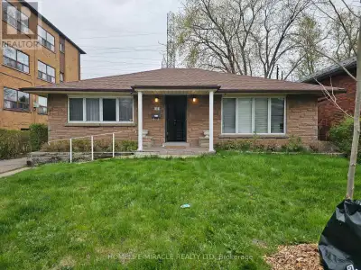 17 WEST PARK AVENUE Hamilton (Ainslie Wood), Ontario