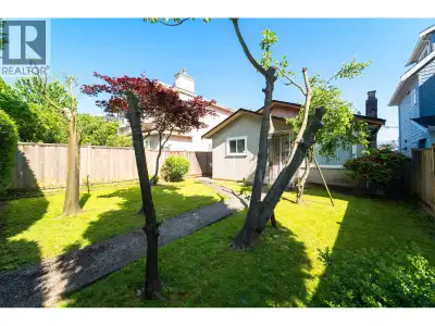 ENDLESS OPTIONS! MOVE IN, RENT OUT, ADD ON, RE-BUILD! One level 3 bedroom home in good condition is...