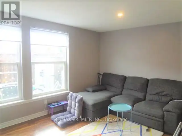 43 - 246 JOHN GARLAND BOULEVARD Toronto (West Humber-Clairville)63006662626563122