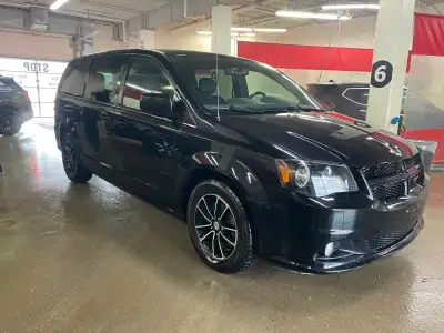 2017 Dodge Caravan Fully loaded, Local trade Clean title, New MB Safety Two Tone Leather and suede i...