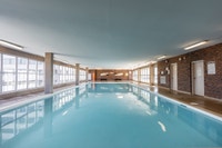 Smart and Flexible Living A simple way to live comfortably: private bedrooms, shared spaces, and a b... (image 5)