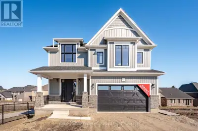 FREE, MOVE-IN-READY ACCESSORY APARTMENT INCLUDED!Step into your brand-new, expertly crafted home by...