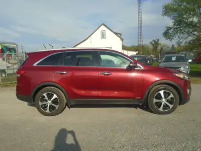 New Engine KIA DEALER, CLEAN Carfax, safety & warranty. 150K KM ON THE CAR & ONE YEAR/20K KM WARRANT...