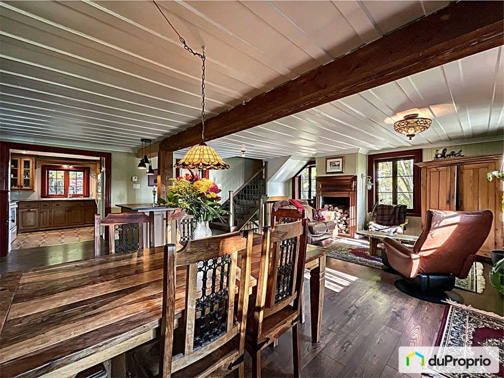 $675,000 - 1 1/2 Storey for sale in Mont-St-Hilaire — photo 2