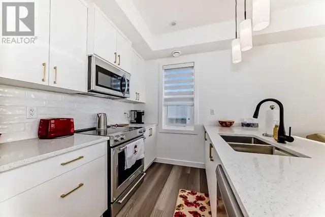 165, 2117 81 Street SW Calgary, Alberta62865715205761124