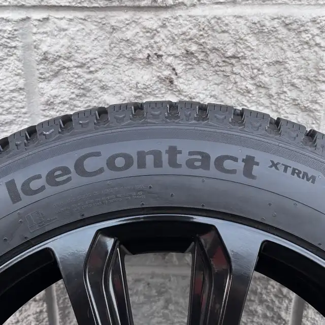 (99%) 4x 235/55R19 Continental Winters w/ Volvo XC90 19" Rims in Tires & Rims in City of Toronto - Image 7