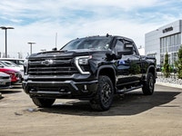 Duramax Z71 | Power Sunroof | Leather Heated Bucket Seats | 5th Wheel Prep | 20 Black Alloys | Accid... (image 3)
