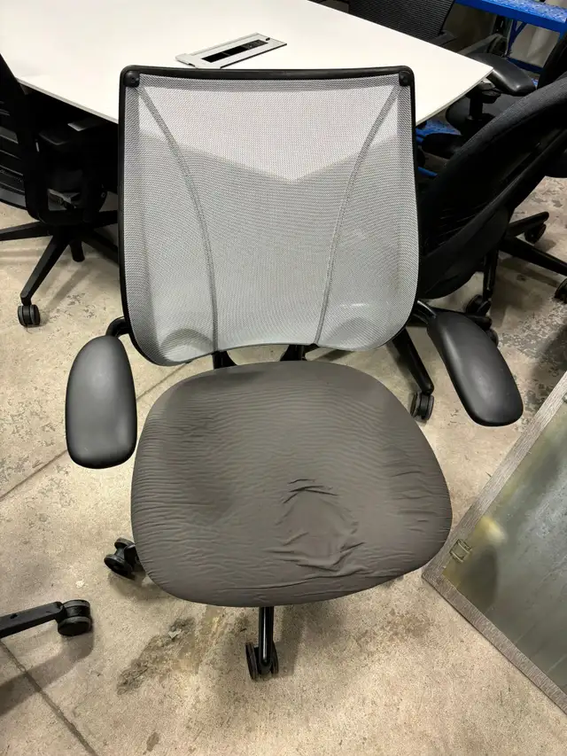 Humanscale Liberty Task Chair-Herman Miller Celle Chair-Call us!628632779848981214