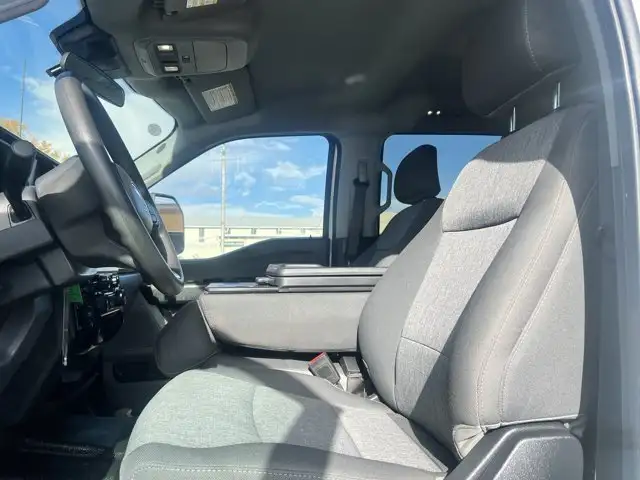 2024 Ford Super Duty F-350 SRW XL Crew Cab 176 | Remote Start in Cars & Trucks in Edmonton - Image 9