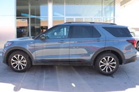 Capital Ford Lincoln Winnipeg Ltd (MB's #1 Rated Ford Store) Check out this vehicle's pictures, feat... (image 2)