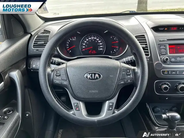 2014 KIA Sorento LX in Cars & Trucks in Mission - Image 12