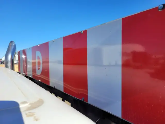 2013 WESTERN STAR 6900XD in Heavy Trucks in Saskatoon - Image 36