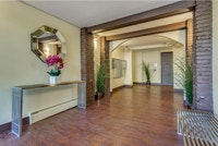 Stunning 1 bedroom apartment available at The Citadel, Bridgeview and Shoreview-Call Today! Current... (image 6)