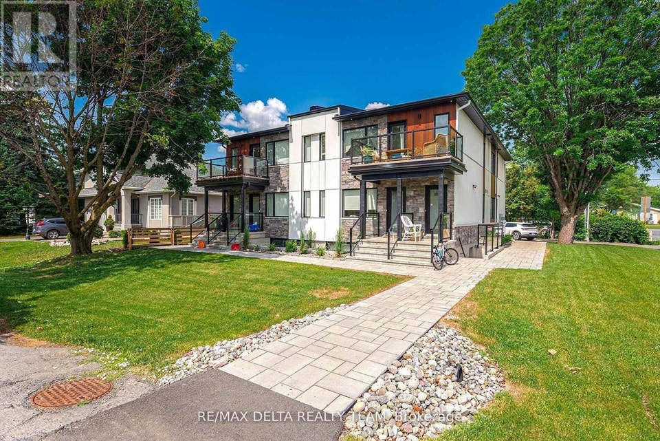 3 - 77A GRANTON AVENUE Ottawa, Ontario 2
