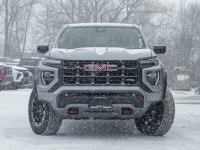 Black Assist Steps | Wilson-Niblett Motors has been proud to serve York Region for more than six dec... (image 1)