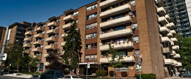 Northshore Apartments - 1 Bedroom Apartment for Rent in Long Term Rentals in City of Toronto - Image 2