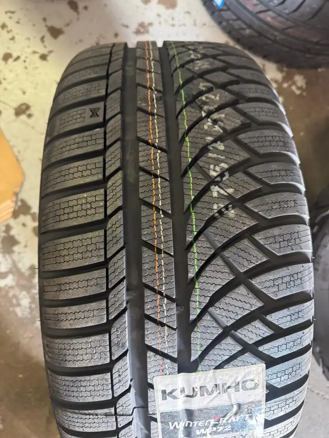 Four New 19″ 5x114.3 Vossen Replica w/ 235/40R19 Kumho winter in Tires & Rims in Oakville / Halton Region - Image 3