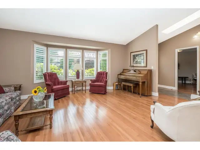 15475 KILMORE COURT Surrey, British Columbia in Houses for Sale in Delta/Surrey/Langley - Image 13