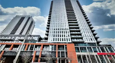 Price: $649,900 / $2,466/mo Beautiful Sun Filled Large 1 Bedroom Corner Unit. South West View With L...