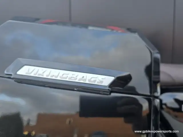 2025 Triumph Bonneville T120 Black Graphite / Matte Graphite in Street, Cruisers & Choppers in Oshawa / Durham Region - Image 6