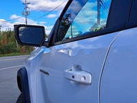 Engine: 2.7L TURBOMAX L/100Km City: 14.1 L/100Km Hwy: 13.8 Safety Equipment StabiliTrak, stability c... (image 7)