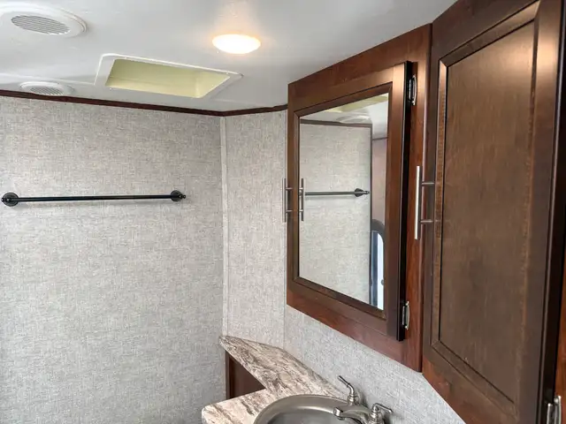 2019 Forest River VENGEANCE 377 V in Travel Trailers & Campers in St. Albert - Image 33