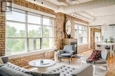 Welcome to one of Hamilton's most unique boutique condo spaces. Located in the highly sought-after w...
