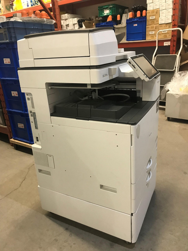 Ricoh MPC4504ex Color Laser Office Copier For Sale dans Imprimantes, Scanneurs  à Région de Mississauga/Peel - Image 2