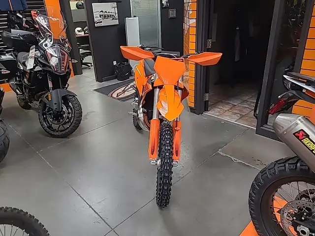 2025 KTM XC 250 in Dirt Bikes & Motocross in Calgary - Image 8