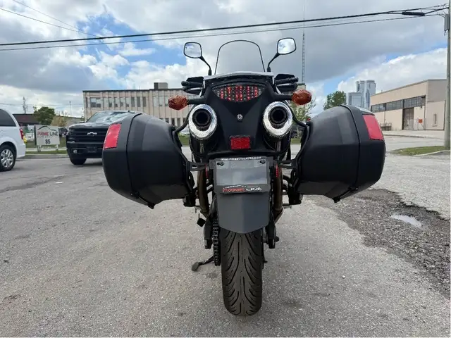 2006 Suzuki V-Strom 1000 ~ V-STROM 1000 ~ COMFORT ~ TOURING ~ LO in Street, Cruisers & Choppers in City of Toronto - Image 16