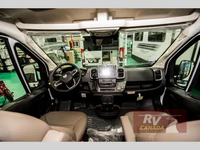 2025 Roadtrek Roadtrek Zion Slumber in RVs & Motorhomes in Ottawa - Image 9
