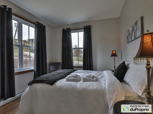 $650,000 - Cottage for sale in Petite-Riviere-St-Francois — photo 2