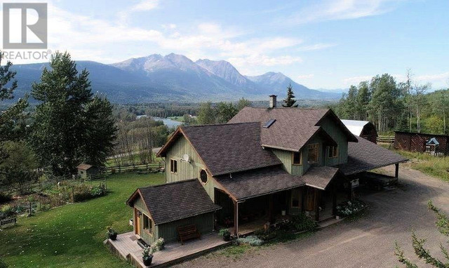 3244 OLD BABINE LAKE ROAD Smithers, British Columbia in Houses for Sale in Smithers - Image 2