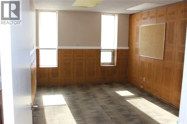444 RIVER STREET W Moose Jaw, Saskatchewan in Commercial & Office Space for Sale in Moose Jaw - Image 12