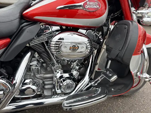 2008 Harley-Davidson CVO Electra Glide Ultra ~ ULTRA CVO ~ 110CI in Sport Touring in City of Toronto - Image 27