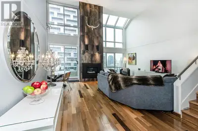2401 1500 HOWE STREET Vancouver, British Columbia