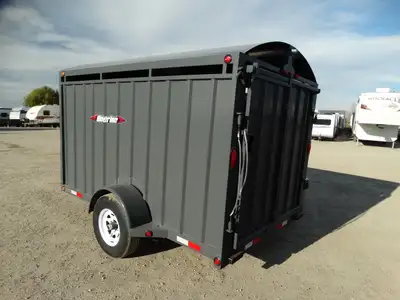 Welcome to Longhaul Trailer Sales Inc Come take a look at this 12in. livestock trailer! This trailer...