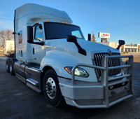 Ryder Stock ID: 242636 Transmission Type/Speed: AUTO 16 Engine: DIESEL A26'17 450/1700 Horse Power:... (image 4)