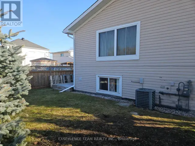 2 BELLAMY STREET Cornwall, Ontario in Houses for Sale in Cornwall - Image 5
