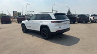 This Dealership Service Loaner Demo 2025 Jeep Grand Cherokee Altitude 4x4 has the 3.6L Pentastar Vvt... (image 3)