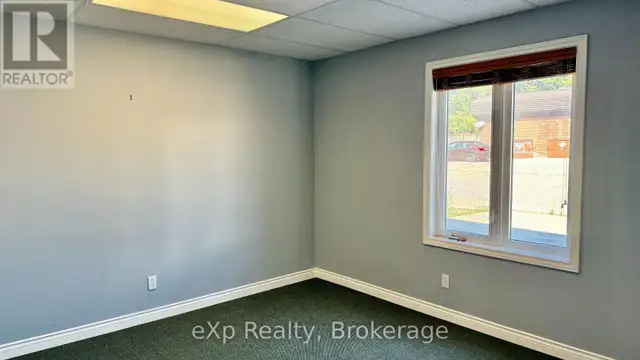 414 10TH STREET Hanover, Ontario in Commercial & Office Space for Rent in Owen Sound - Image 3
