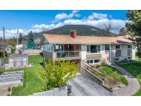 1018 BIRCH STREET Creston, British Columbia