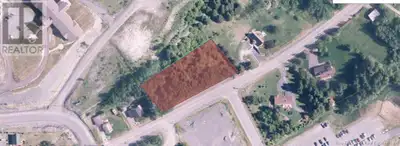 Beautiful one-acre lot, ready to build, located near amenities with a splendid mountain view. Ideal...