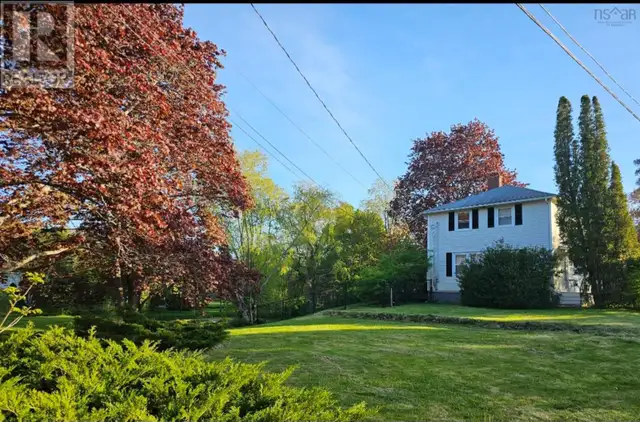 3 Reagh Avenue Middleton, Nova Scotia in Houses for Sale in Yarmouth - Image 2