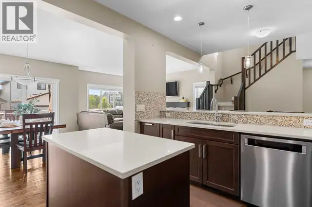 240 Copperpond Green SE Calgary, Alberta in Houses for Sale in Calgary - Image 8