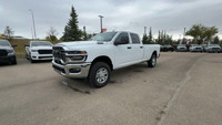 This 2025 RAM 2500 TRADESMAN CREW CAB 4X4 has the following options Hd Vinyl 40/20/40 Split Bench Se... (image 8)